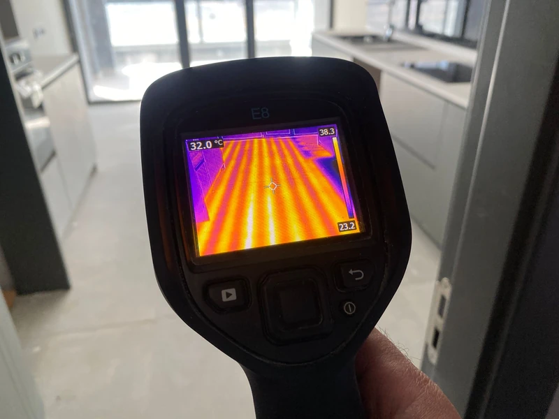 Etimesgut’ta su kaçağı tespiti yaparken kullandığımız termal kameramız, kırmadan cihazlı su kaçağı tespitinde bir numara